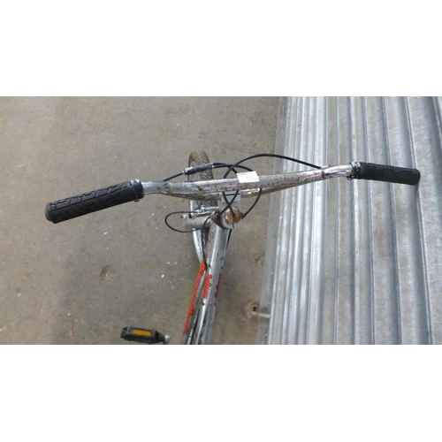 2196B - A Diamondback Joker BMX bike with a Gyro handlebar stem