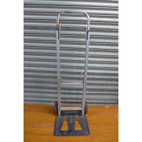 2230 - A small fold up sack truck