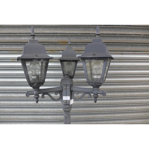 2236 - A Victorian style 3-way outdoor lamp post light