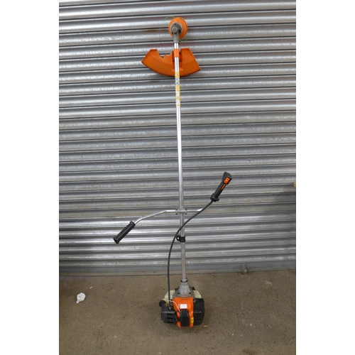 2252 - A petrol strimmer BC430 - W