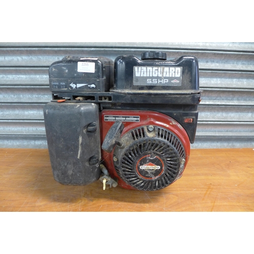 2255 - A Vanguard 5.5hp Briggs and Stratton petrol engine