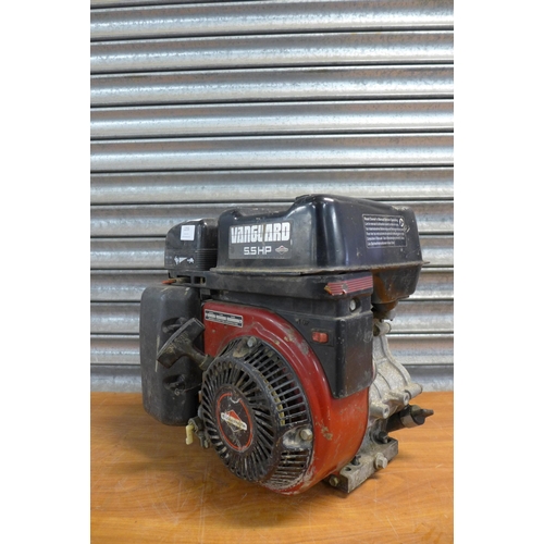 2255 - A Vanguard 5.5hp Briggs and Stratton petrol engine