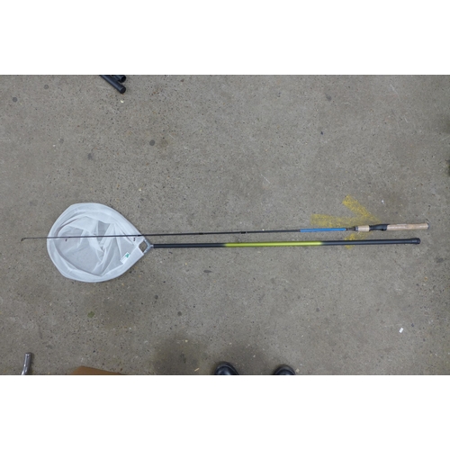 2380 - Fishing equipment including a Dinsmores Powerlite tele/handle 2.2m net, a Fisxtail elasticated 5m te... 