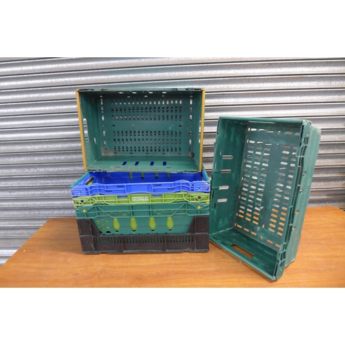 2398 - Six plastic stackable storage trays