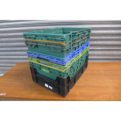 2398 - Six plastic stackable storage trays