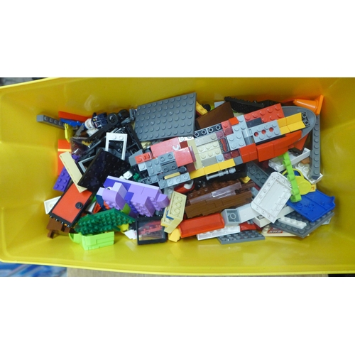 2462 - A yellow Lego box and single drawer Lego box plus a quantity of standard assorted Lego bricks, etc.