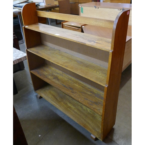 81 - An oak open bookcase