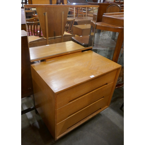 88 - A Stag oak dressing table