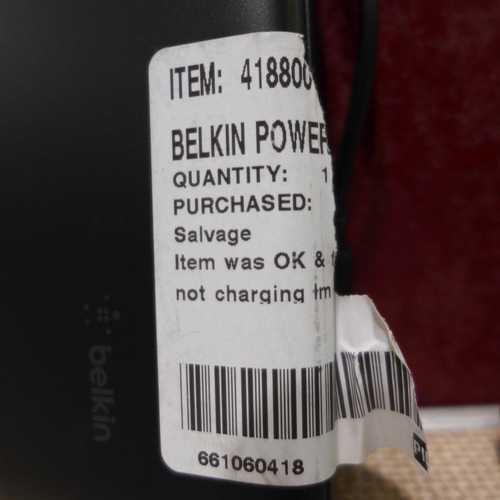 3101 - Belkin Powerbanks (2 pack)      (318-180) *This lot is subject to VAT