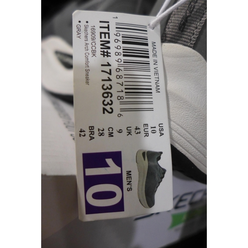 3132 - Pair of Men's Grey Skechers - UK size: 9 *This lot is subject to VAT