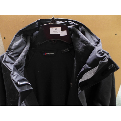 3165 - Men's Black 2-in-1 Berghaus Coat with Fleece - Size: XL *This lot is subject to VAT