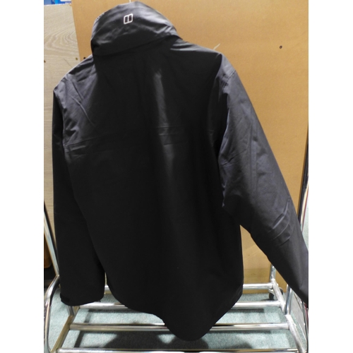 3165 - Men's Black 2-in-1 Berghaus Coat with Fleece - Size: XL *This lot is subject to VAT