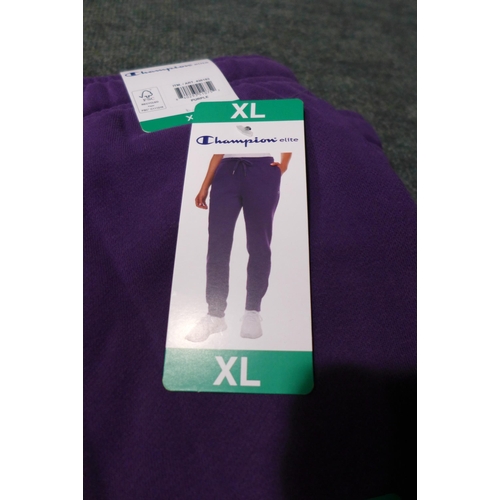 3175 - Ladies Champion Elite two-piece purple Tracksuit Size: XL *This lot is subject to VAT