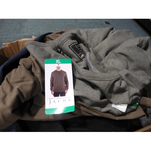 3179 - Assorted Men's clothing - mainly jumpers - various sizes, styles, etc. *This lot is subject to VAT