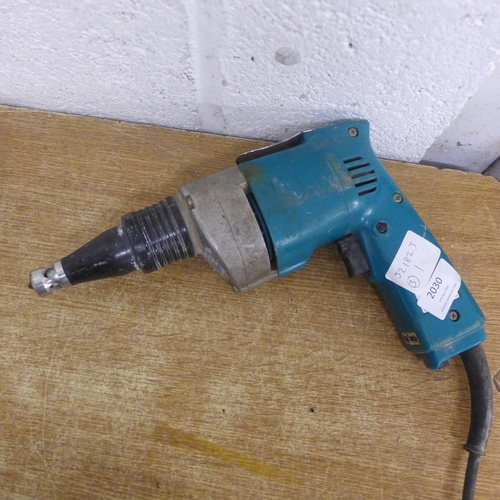 2027 - Three power tools including a Bosch 1581.7 110v 520w jigsaw, a Bosch 1182.0 240v 500w SDS hammer dri... 