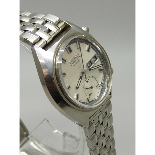 1004 - A gentleman's Seiko automatic wristwatch (6139) with stainless steel strap