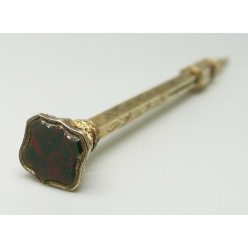 1030 - A gold tone propelling pencil with agate stone detail