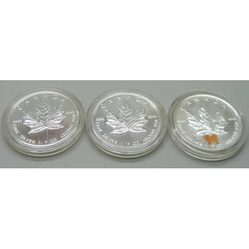 1095 - Three Canada silver dollar 5 dollars coins, each 1oz. 9999 fine silver