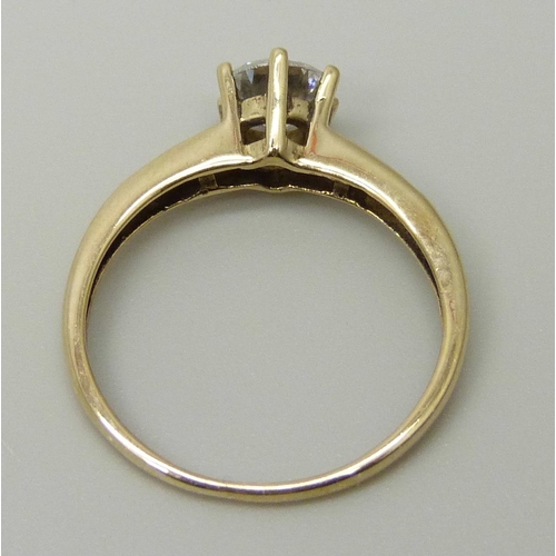 1108 - A 9ct gold and diamond simulant ring, 1.7g, N