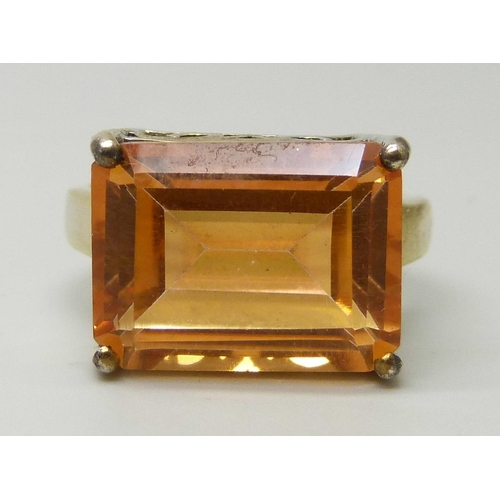 Lot 1124      