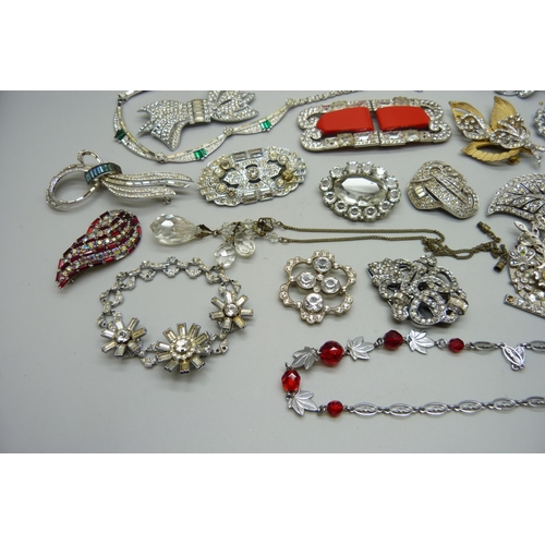 1173 - A collection of paste set jewellery