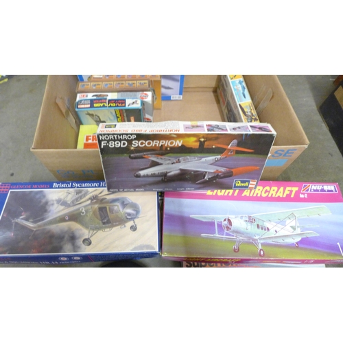 1183 - A collection of model aircraft kits