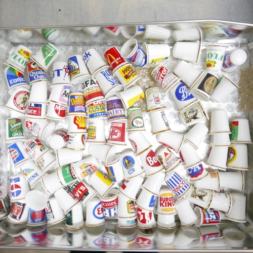 1197 - A collection of ceramic advertising thimbles **PLEASE NOTE THIS LOT IS NOT ELIGIBLE FOR IN-HOUSE POS... 