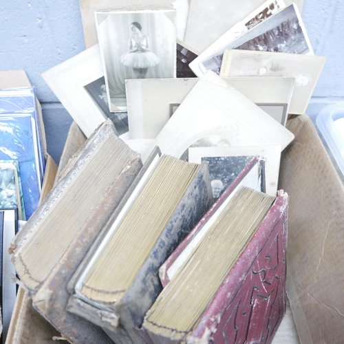 1201 - Photographs and three Victorian albums of cabinet and CDV cards, many relating to Kemp family **PLEA... 