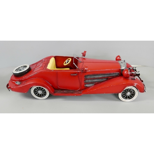 1208 - A tin-plate model roadster