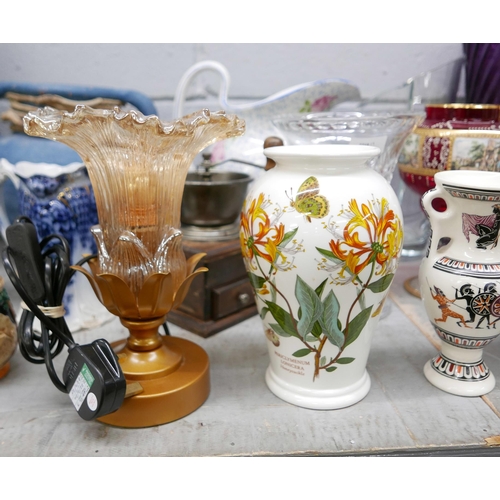 1210 - A collection of glass and china vases **PLEASE NOTE THIS LOT IS NOT ELIGIBLE FOR IN-HOUSE POSTING AN... 