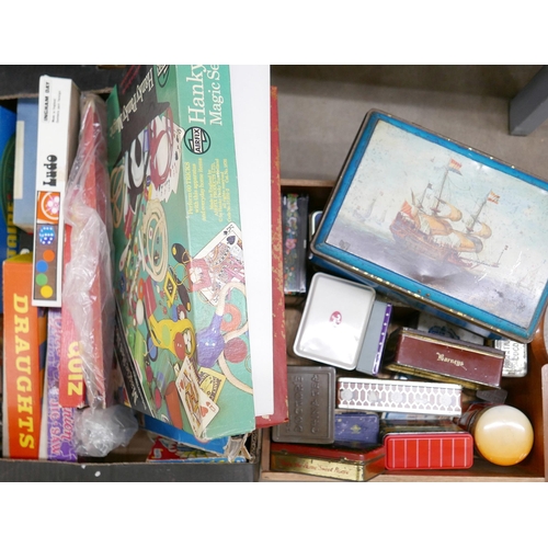 1232 - A collection of vintage games and tins **PLEASE NOTE THIS LOT IS NOT ELIGIBLE FOR IN-HOUSE POSTING A... 