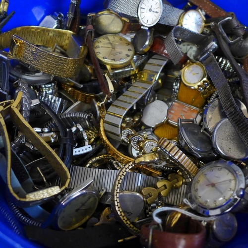 675 - A collection of wristwatches for spares or repair