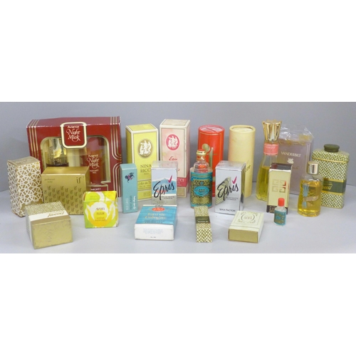 714 - A box of perfumes, Nina Ricci, Vanderbilt, etc., and fragranced talcs