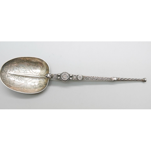 892 - A silver anointing spoon, Elkington & Co. Ltd., Birmingham 1908, 49.4g