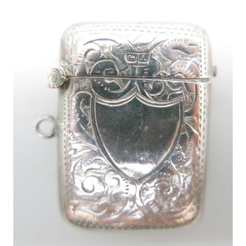 895 - A silver vesta case, Chester 1901