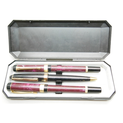 911 - A cased set of three German pens