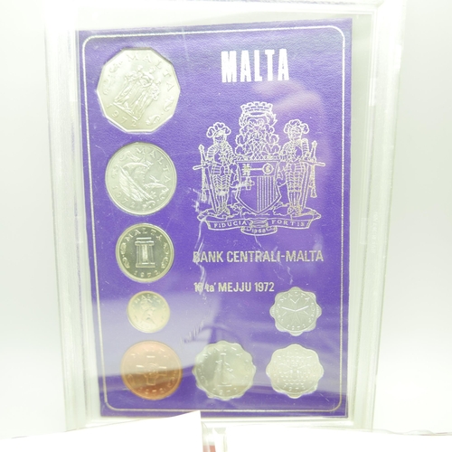 957 - A collection of forty-three 1920 to 1946 half-silver British coins, mostly two shillings/florins and... 