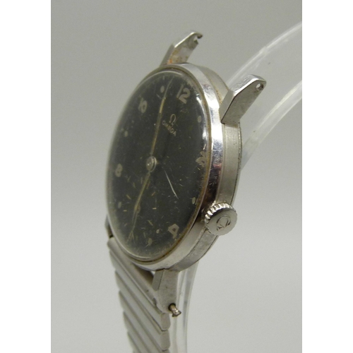 996 - A gentleman's black faced Omega wristwatch with subsidiary second hand, 31mm case