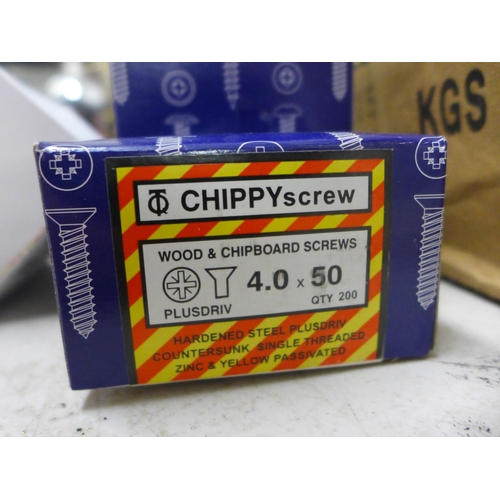 2011 - 25 Boxes of approximately 200 per box Chippy Screw wood and chipboard screws - 4.0 x 50mm