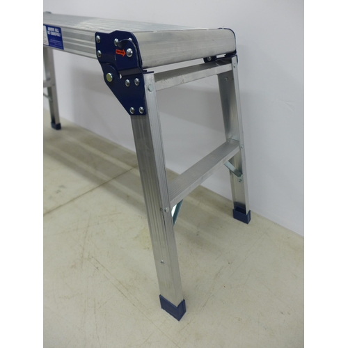 2017 - A Werner aluminium folding hop up step