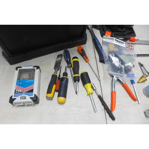 2020 - A Stanley Fatmax modular rolling workshop tool box trolley and assorted tools including screwdrivers... 