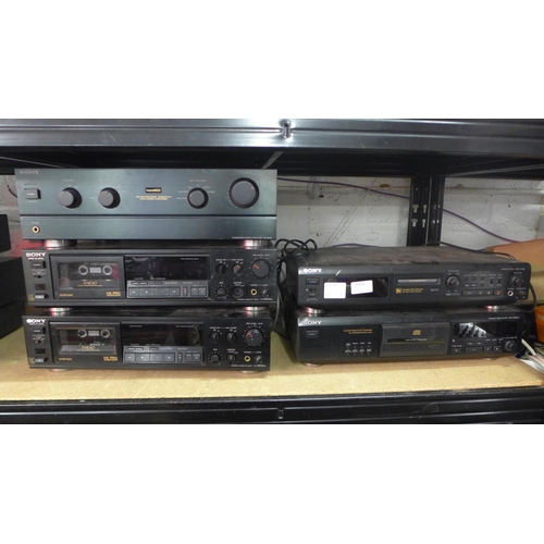 2121 - Sony stereo equipment including a TA-F246E integrated stereo amplifier, two TC-K630ES stereo cassett... 