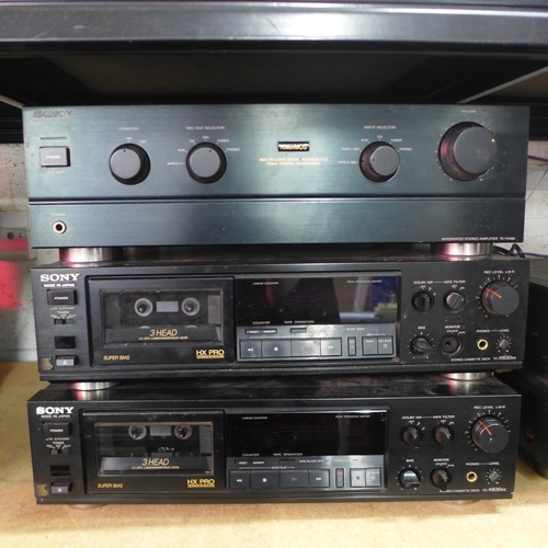 2121 - Sony stereo equipment including a TA-F246E integrated stereo amplifier, two TC-K630ES stereo cassett... 