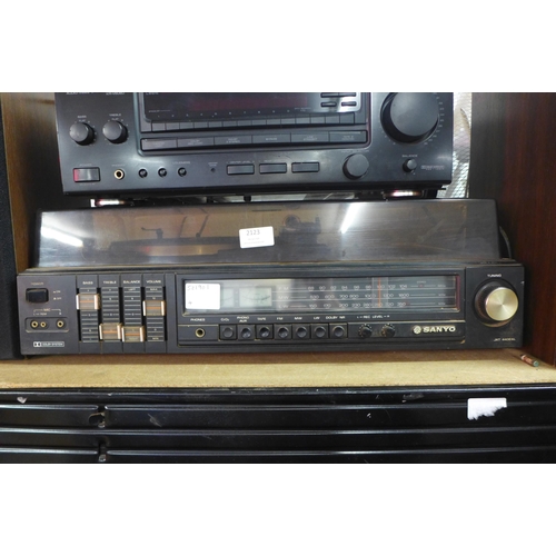 2123 - Stereo equipment including a Sanyo JXT 4406KL stereo music centre, a Kenwood KR-V6060 audio-video st... 