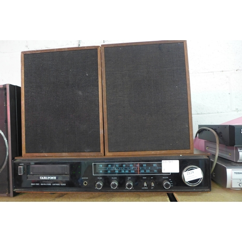 2127 - A quantity of Pioneer stereo equipment including a TAX-905L FM/AM digital synthesized tuner, an SA-5... 