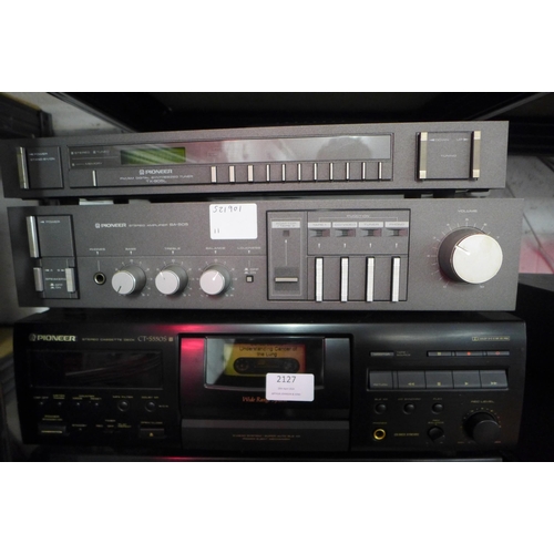 2127 - A quantity of Pioneer stereo equipment including a TAX-905L FM/AM digital synthesized tuner, an SA-5... 