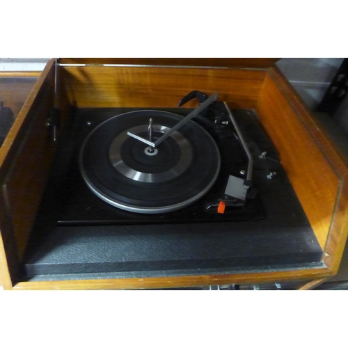 2134 - A vintage Dynatron SRX26 music centre turntable record player and one other vintage turntable record... 