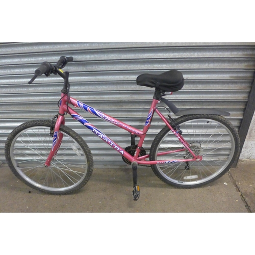 2176 - A Carrera 7005 TSIX aluminium framed MTB, a Maxima Jazz ladies MTB and a Townsend Town and Country r... 