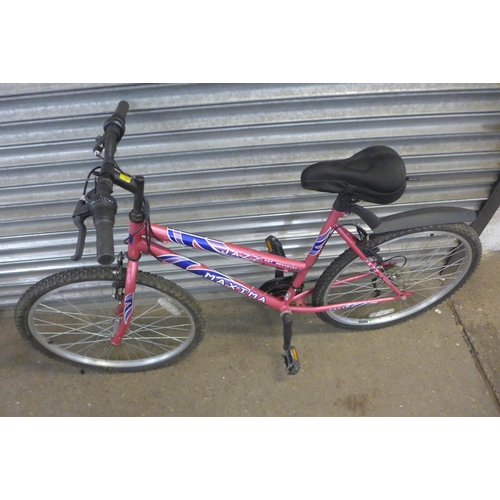 2176 - A Carrera 7005 TSIX aluminium framed MTB, a Maxima Jazz ladies MTB and a Townsend Town and Country r... 