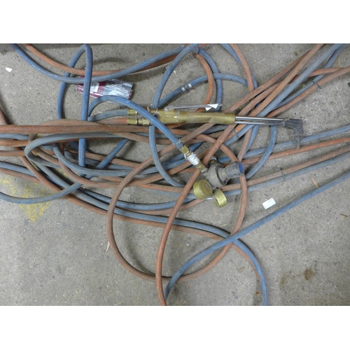 2225 - An oxy-acetylene welding torch and pipes